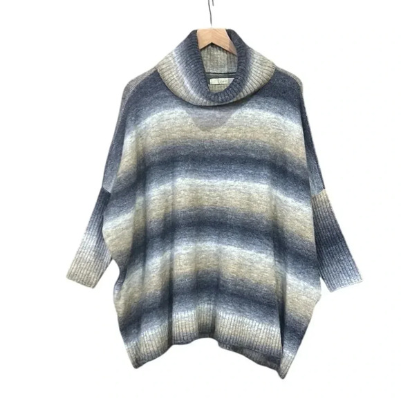 LOFT Sweaters - Loft Womens Dolman Sleeve Ombre Turtleneck Sweater in Blue Tan Size Medium